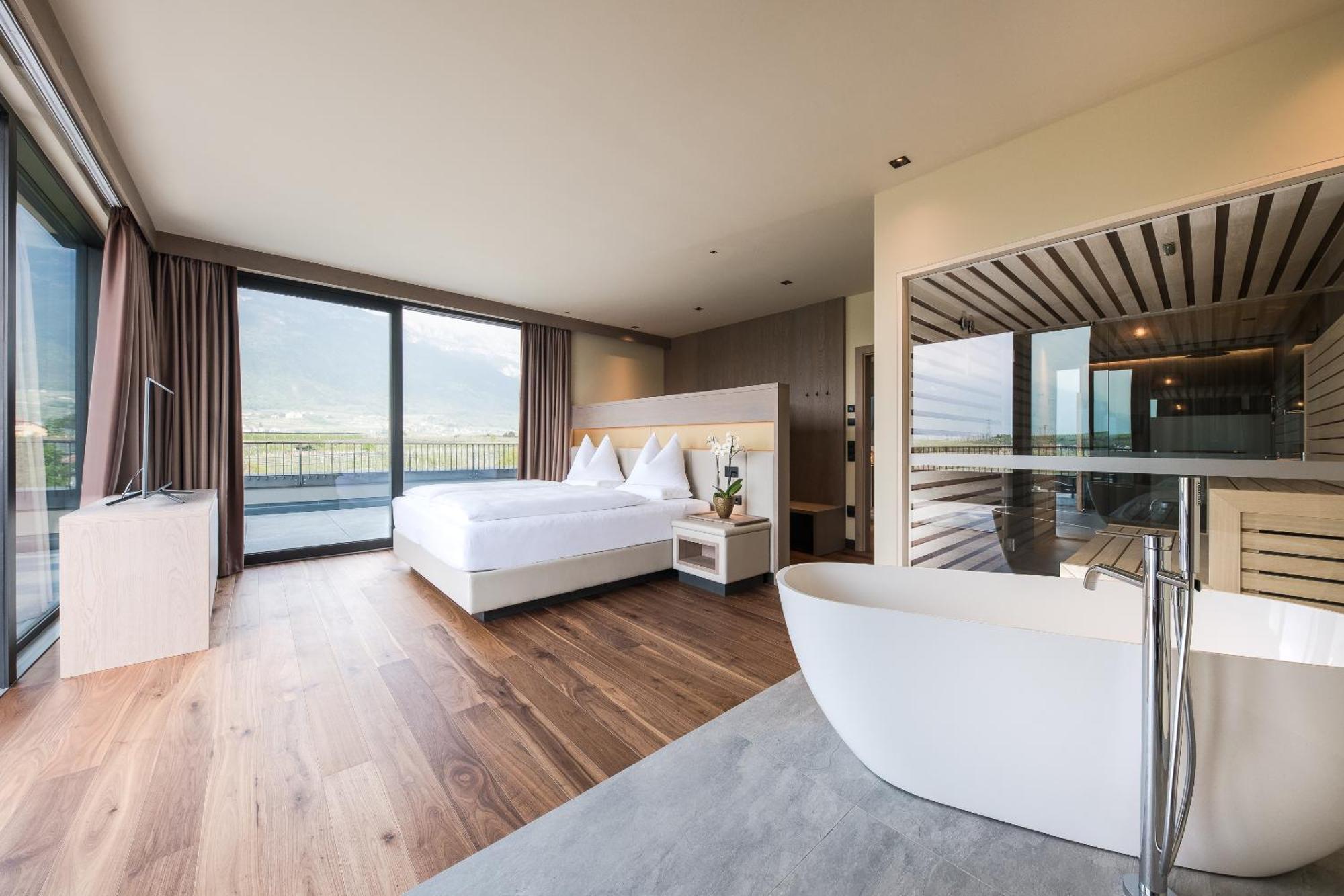 Weinegg Wellviva Resort Appiano Sulla Strada Del Vino Exterior photo